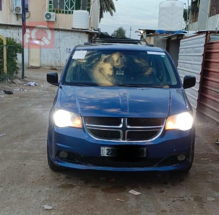 دودج جراند كارافان